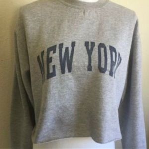 Brandy Melville Cropped New York Sweatshirt